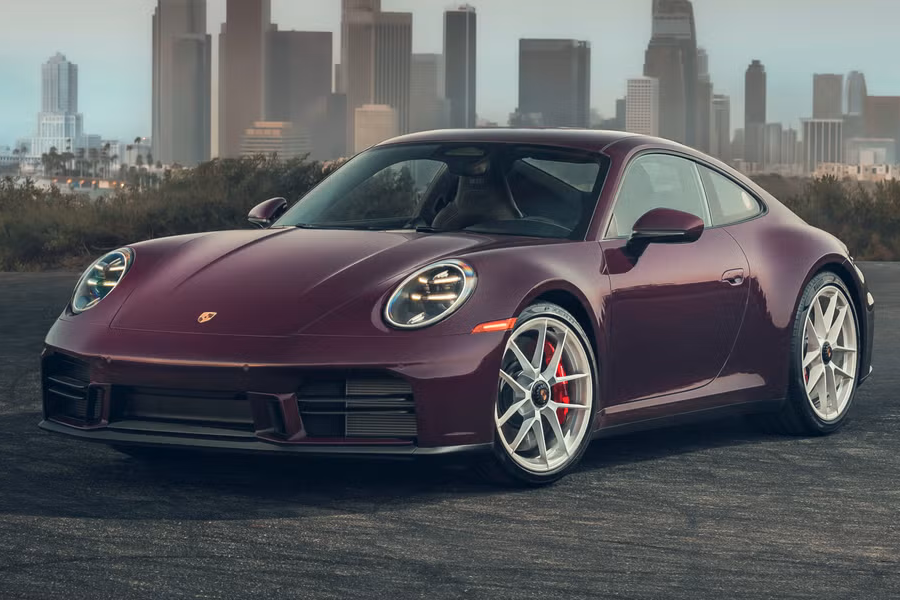 Porsche Brings Back the Manual 911 and Enthusiasts