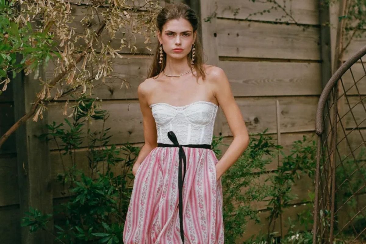 V. Chapman and Kristopher Brock’s ‘Amapola Amor’ Is Corsetry for the Heat-Drunk