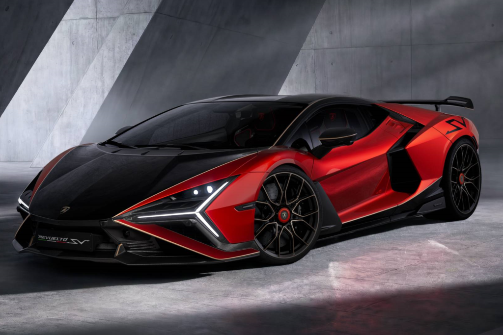 Lamborghini Revuelto SV