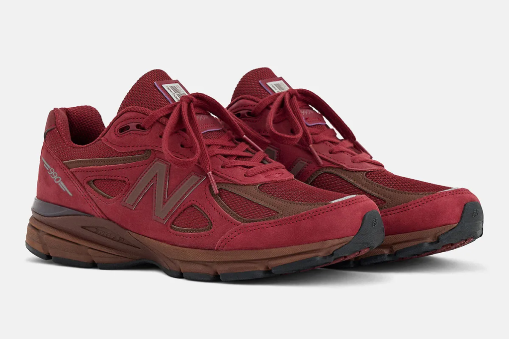 New Balance 990v4