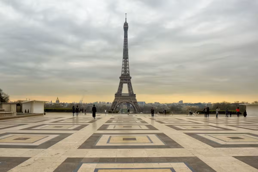 Paris Throws Open Its Locked Doors for Two Days in September