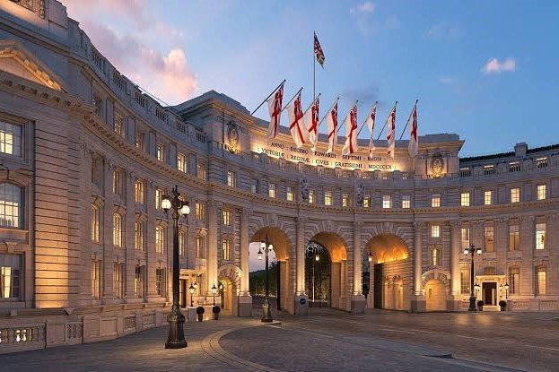 Waldorf Astoria London Takes Over Admiralty Arch