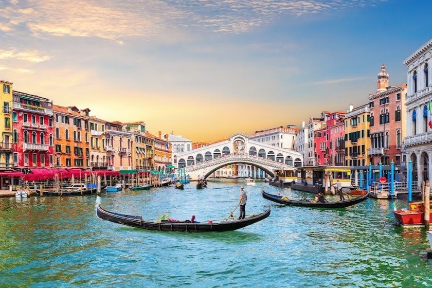 Venice's Luxury Escape: Boutique Hotels Beyond the Postcard Crowds